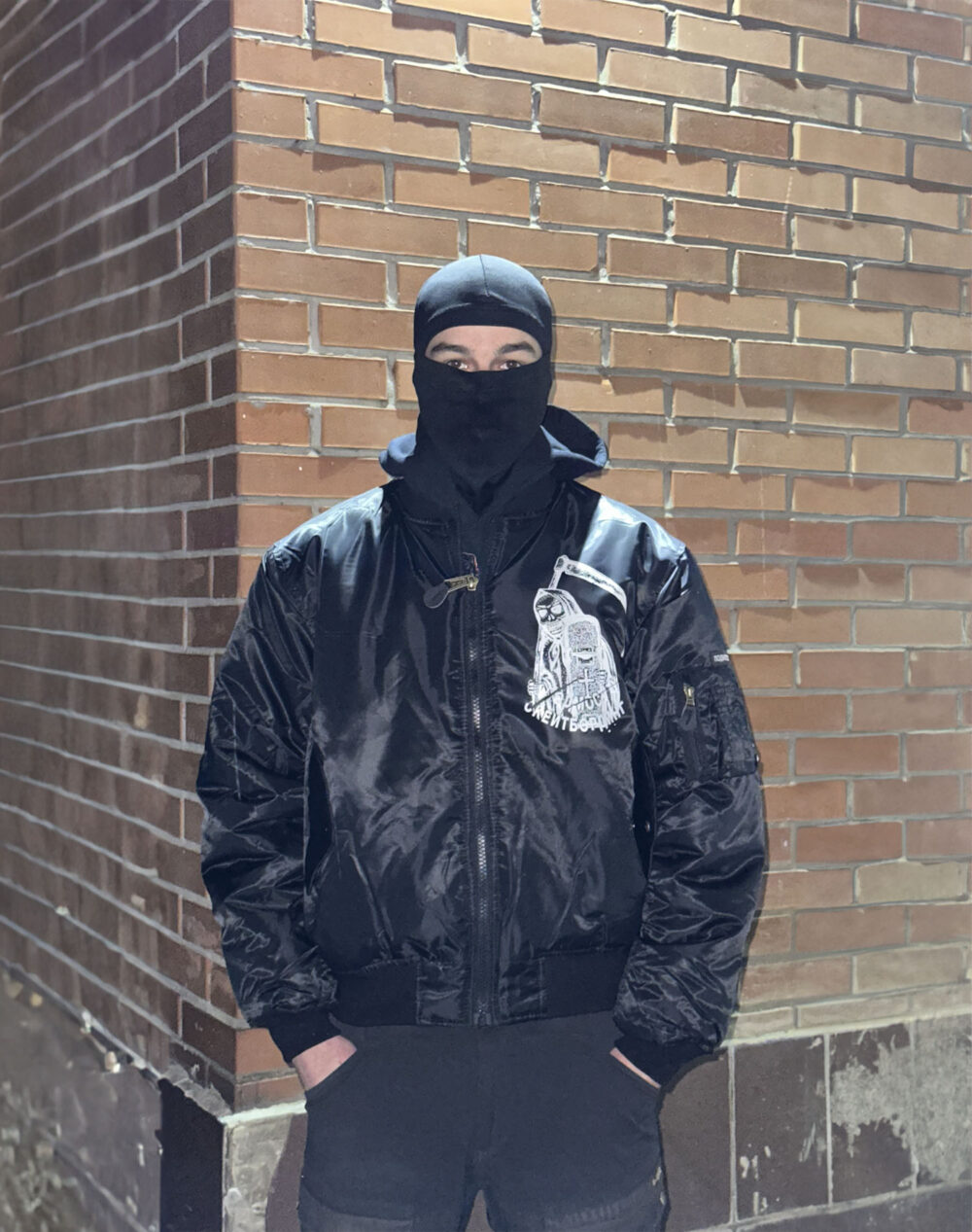 бомбер предмет декМонтажная область 13