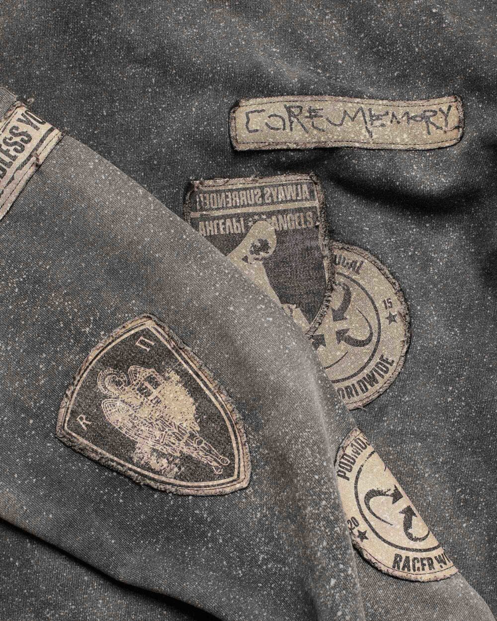 closeup_f151edde-79e3-4f9d-b9c5-bf1fe5bbae91_2048x2048